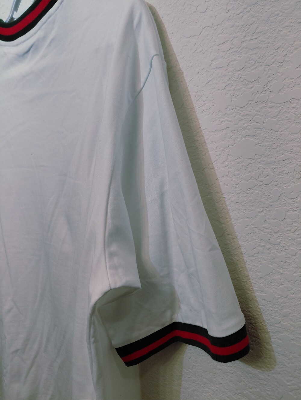 Gucci 100% Cotton White Crewneck T-Shirt with Red & Black Ribbed Trim XL - Picture 6 of 9